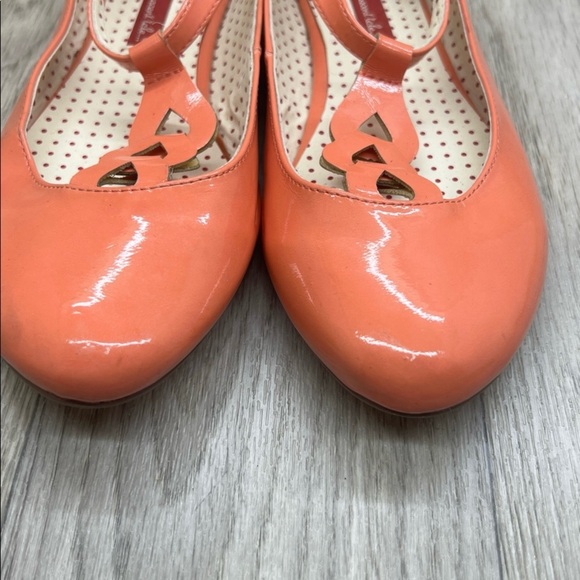 But Another Innocent Tale Flats - Picture 4 of 11